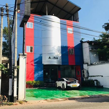 Alina Budget Hotel Kaduwela Bagian luar foto