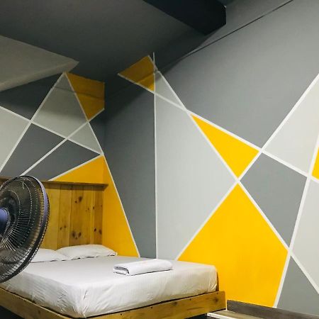 Alina Budget Hotel Kaduwela Bagian luar foto