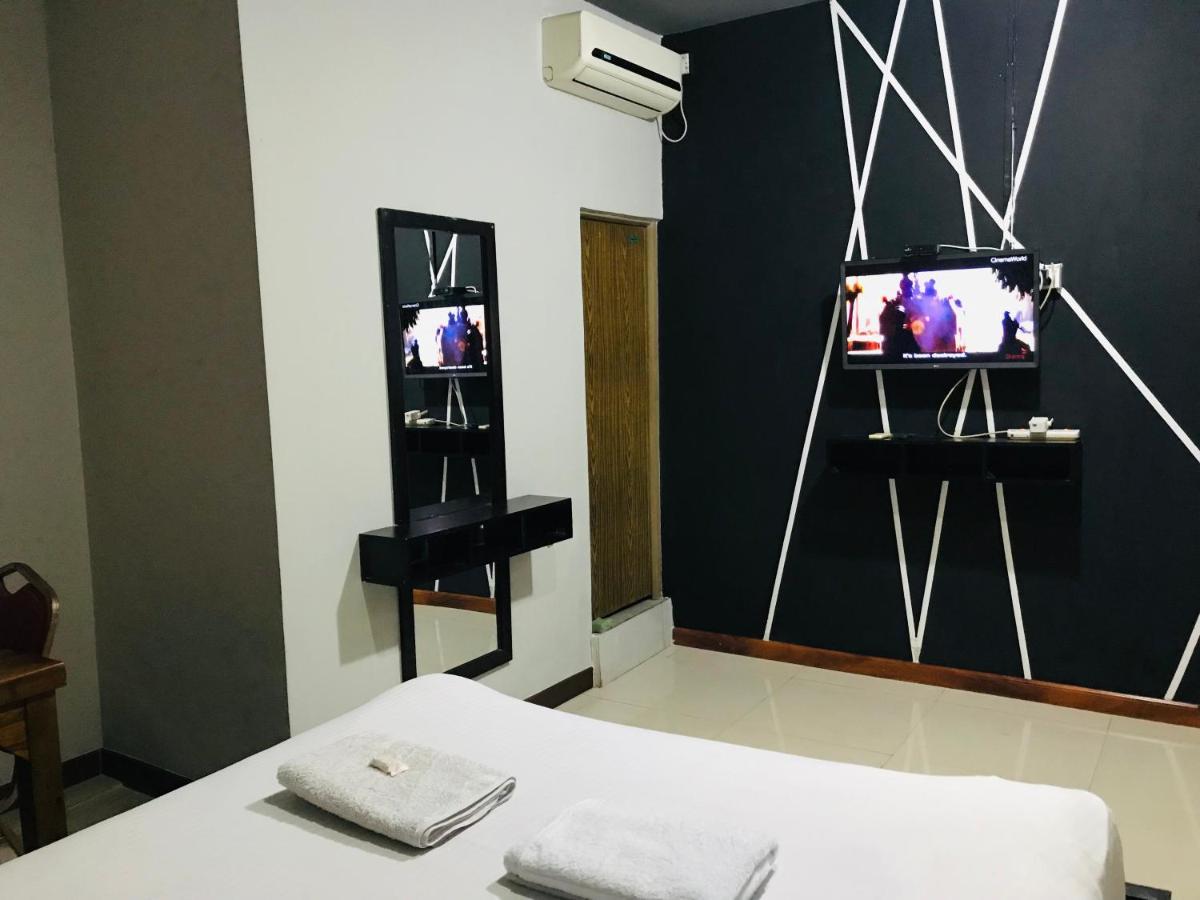 Alina Budget Hotel Kaduwela Bagian luar foto