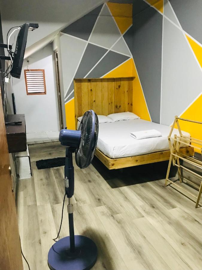 Alina Budget Hotel Kaduwela Bagian luar foto