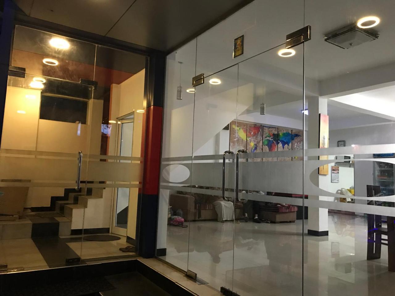Alina Budget Hotel Kaduwela Bagian luar foto