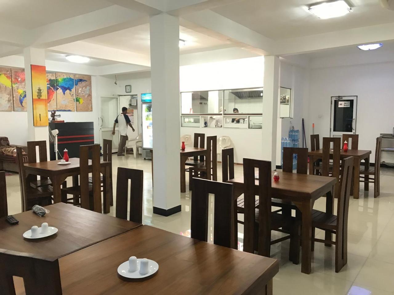 Alina Budget Hotel Kaduwela Bagian luar foto